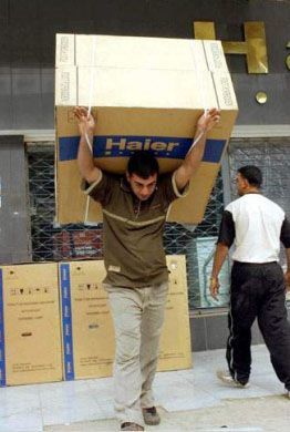 戰后重建家園，伊拉克人為何把海爾洗衣機搬回家？